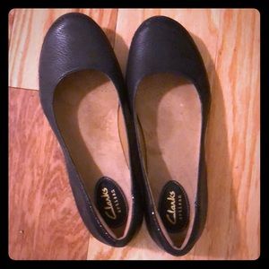 Clarks black flats
